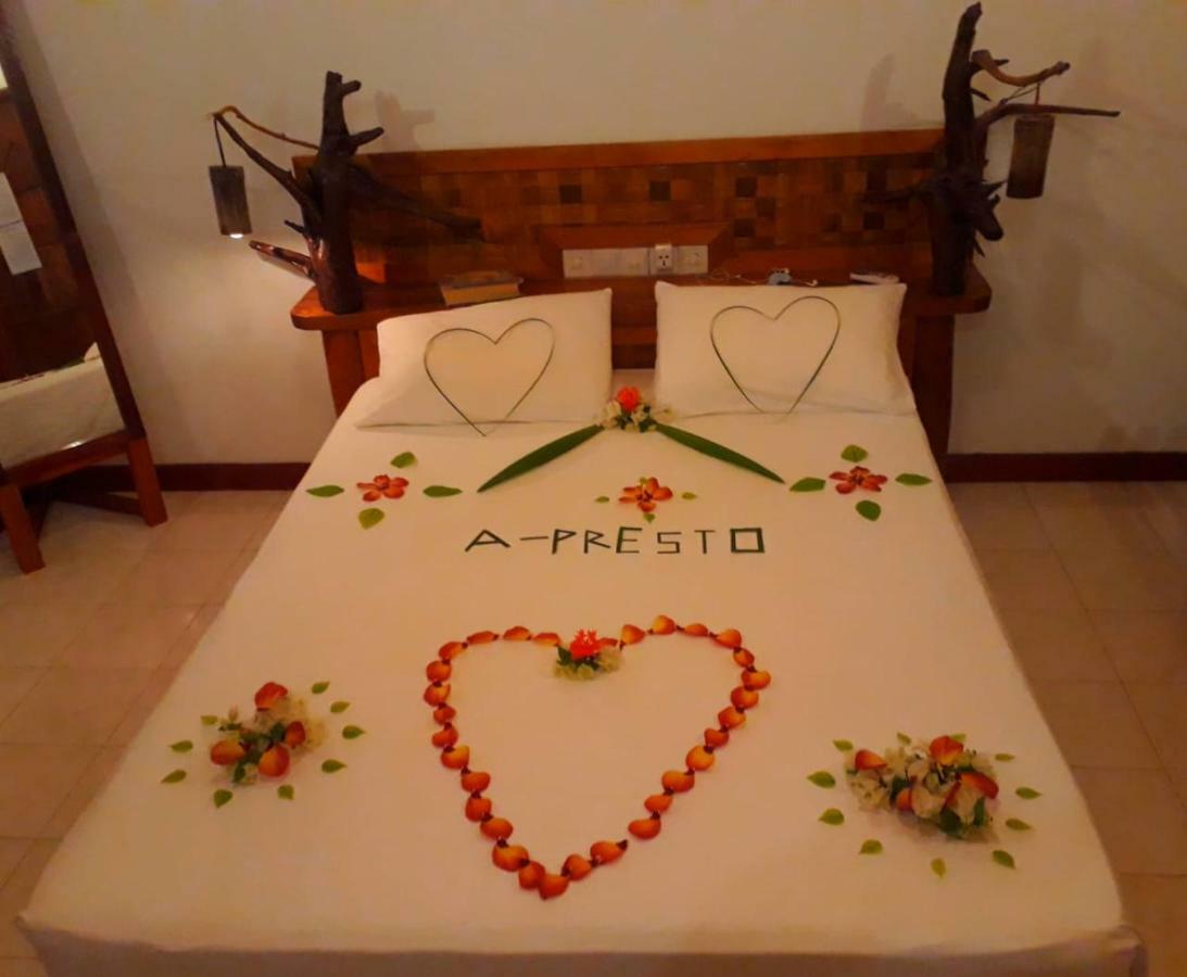 Hudhu Raakani Lodge Maldives Thinadhoo  Exteriör bild