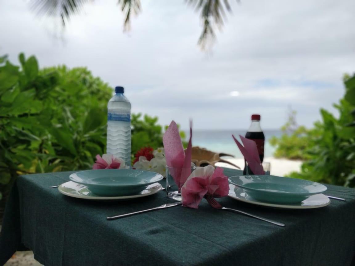 Hudhu Raakani Lodge Maldives Thinadhoo  Exteriör bild